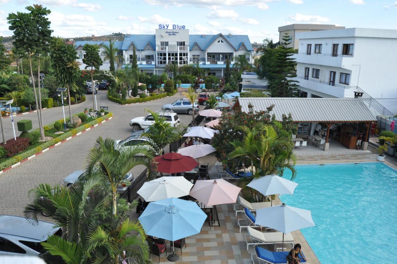 Hotel Sky Blue Mada Alasora Exteriör bild